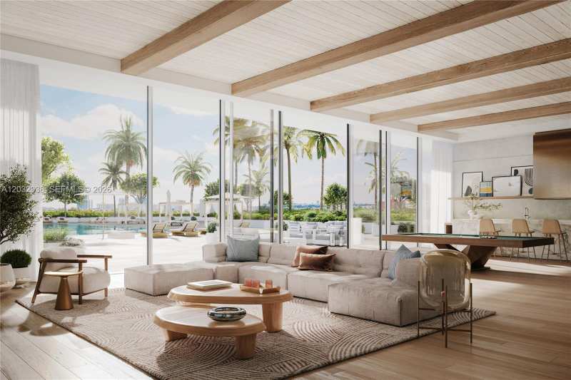 2411 Laguna Circle # 1102, Miami FL 33181