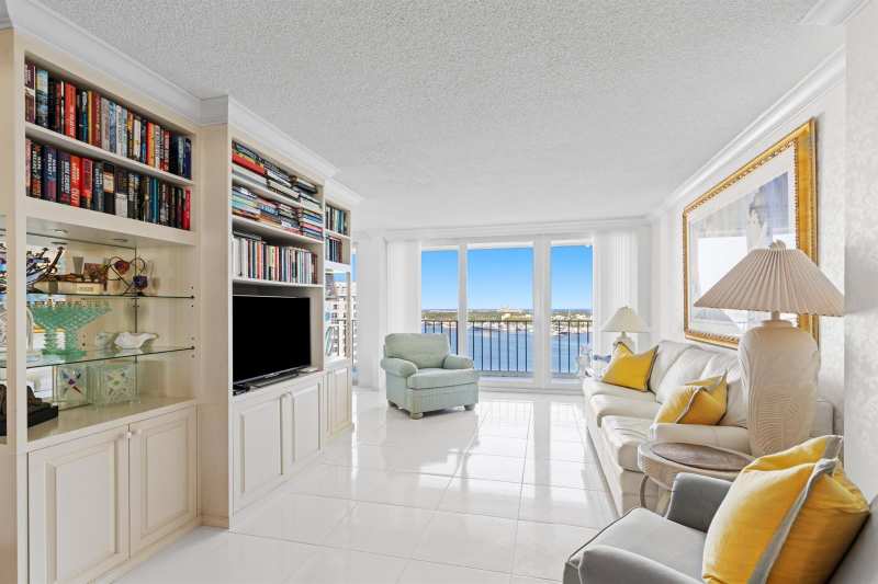 1801 S Flagler Drive # 1708, West Palm Beach FL 33401