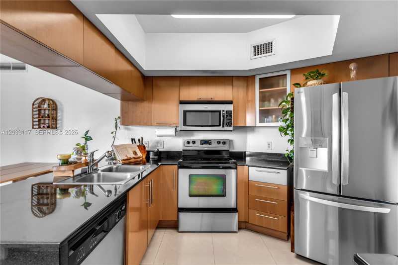 1750 N Bayshore Dr # 1815, Miami FL 33132