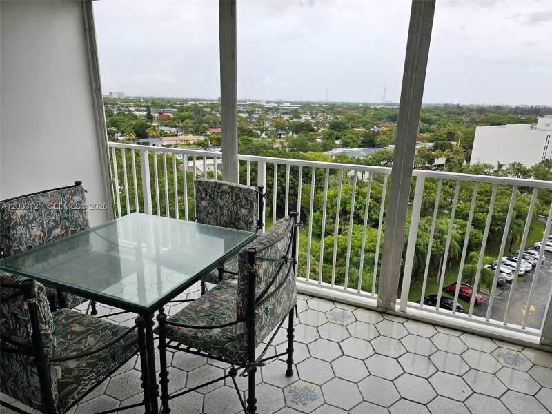 3850 Washington St # 1011, Hollywood FL 33021