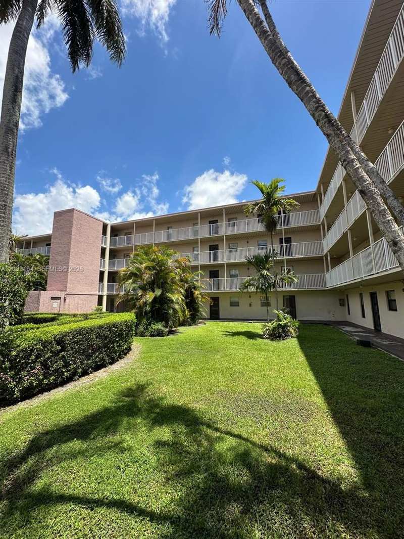 2800 NW 56th Ave # G201, Lauderhill FL 33313