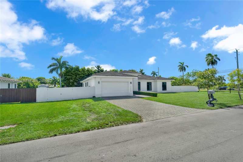 32008 SW 199th Pl, Homestead FL 33030