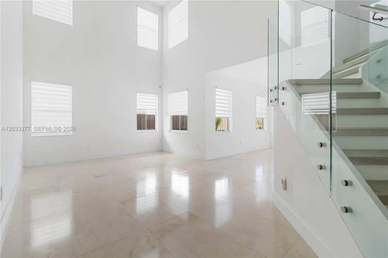 8551 NW 110th Ave # 8551, Doral FL 33178