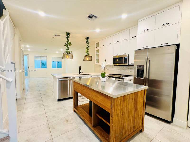 10295 NW 64th Ter # 104, Doral FL 33178