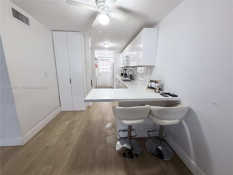 301 Bonaventure Blvd # 7, Weston FL 33326