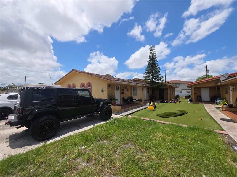 233 E 7th St, Hialeah FL 33010