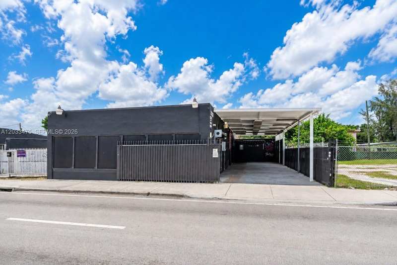 7025 NW 7th Ave, Miami FL 33150
