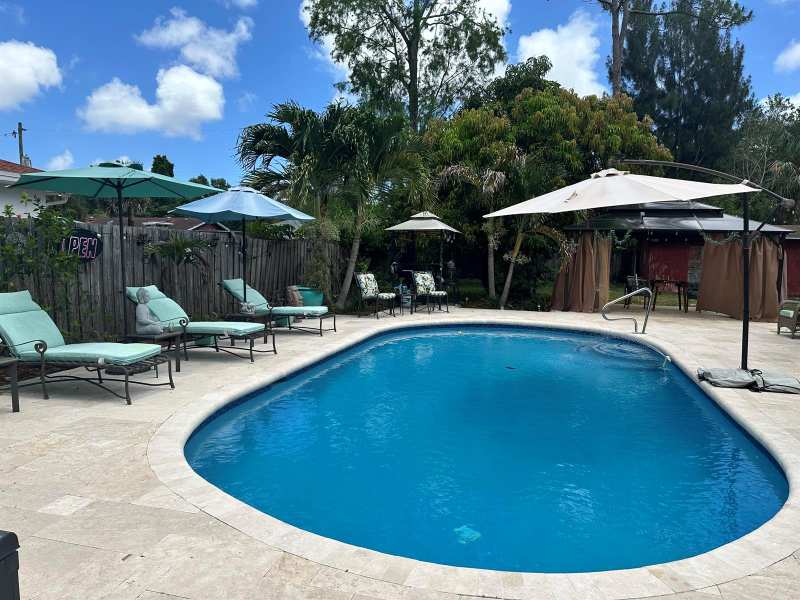 800 Ivory Lane, Haverhill FL 33415