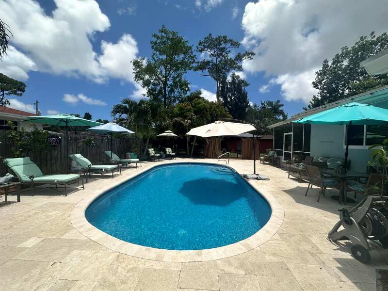 800 Ivory Lane, Haverhill FL 33415