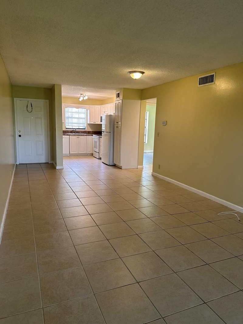 321 Olivewood Place # 121, Boca Raton FL 33431
