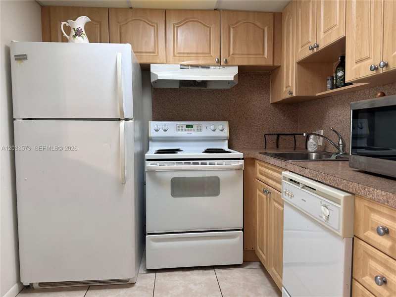 569 Fanshaw N # 569, Boca Raton FL 33434