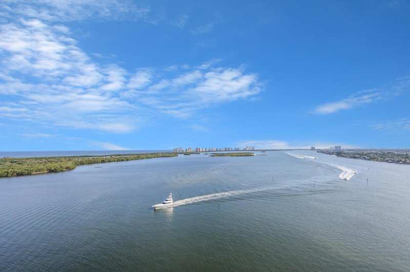 100 Lakeshore Drive # 1755, North Palm Beach FL 33408