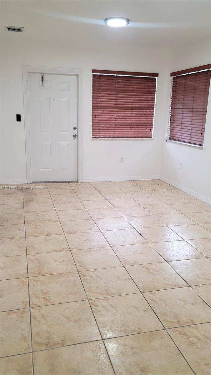3250 NW 94 ST # 0, Miami FL 33147