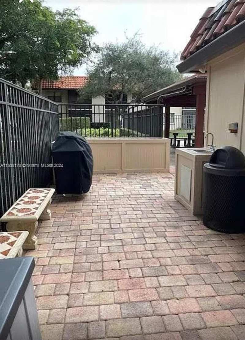 15813 W Waterside Circle # 206, Sunrise FL 33326