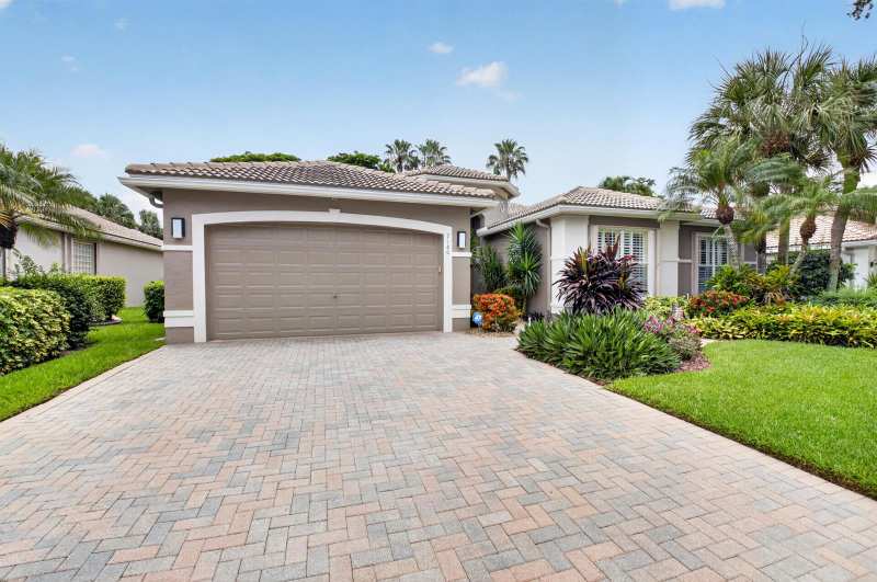 7180 Francisco Bend Drive, Delray Beach FL 33446