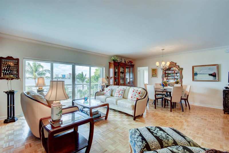 250 Bradley Place # 408, Palm Beach FL 33480
