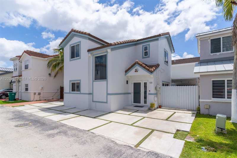 979 NW 126th Path, Miami FL 33182