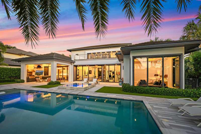 162 Commodore Drive, Jupiter FL 33477