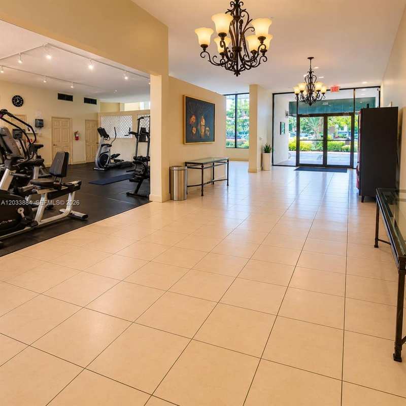 800 Parkview Dr # 512, Hallandale Beach FL 33009