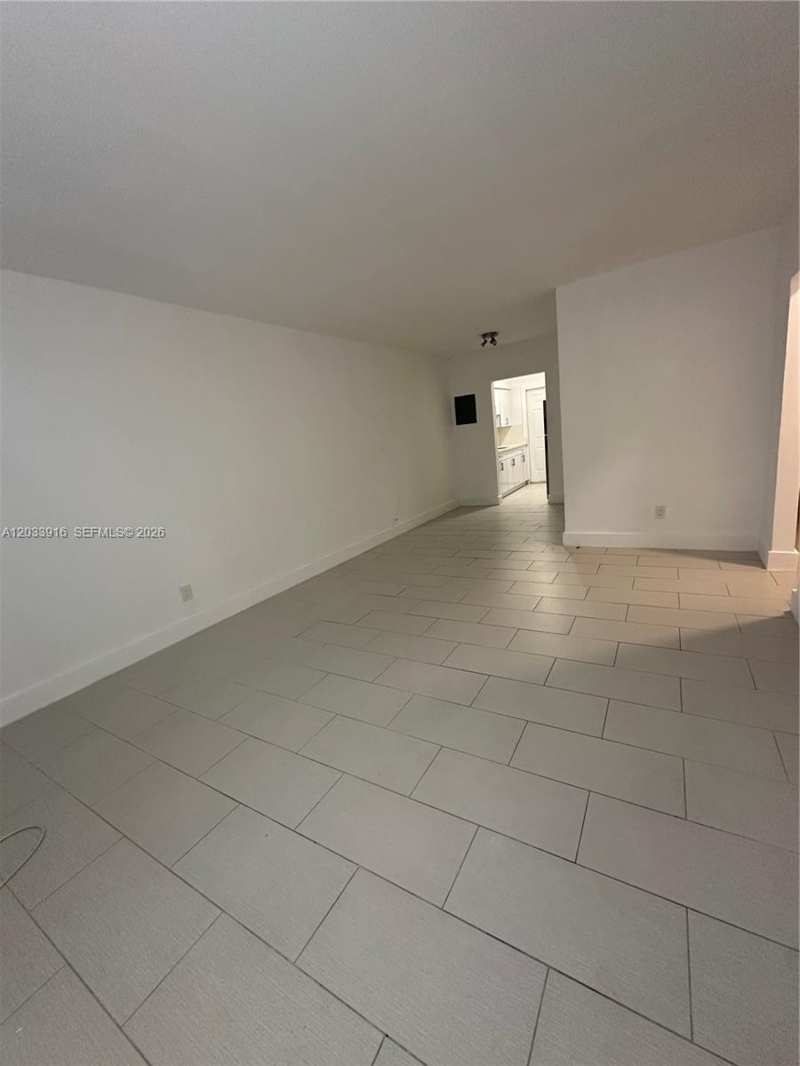 8205 Crespi Blvd # 3, Miami Beach FL 33141