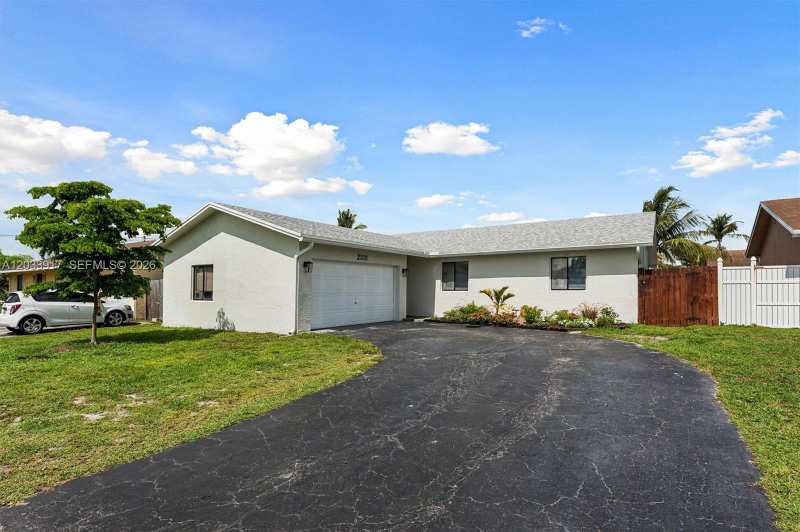 2331 NW 110th Ter, Sunrise FL 33322