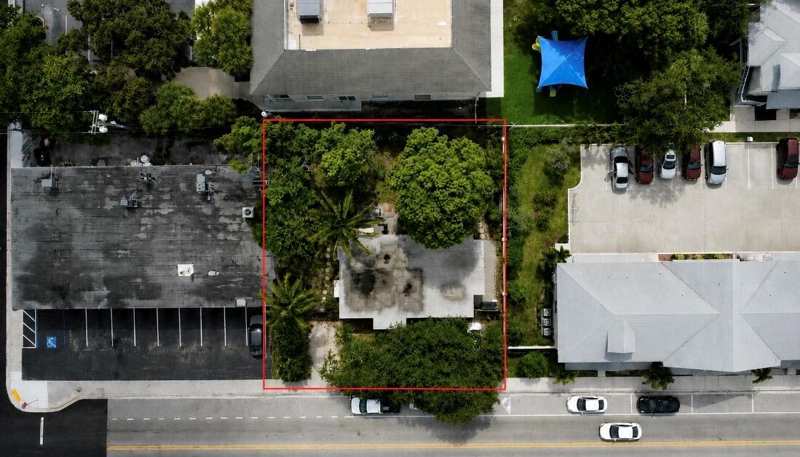 211 N A Street, FL 33460