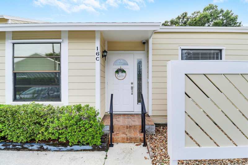 703 Stonewood Court # 16c, Jupiter FL 33458