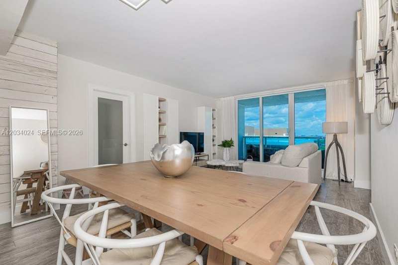 2301 Collins Ave # 926, Miami Beach FL 33139
