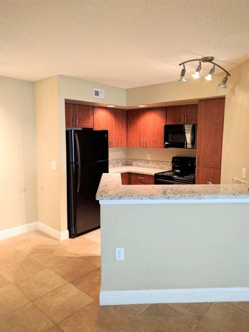 12840 Vista Isles Drive # 616, Sunrise FL 33325