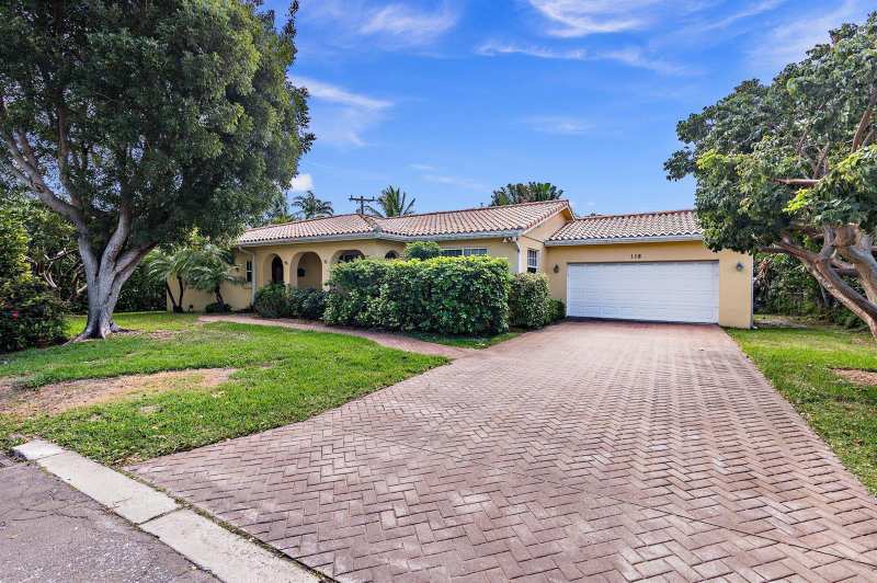 118 Linda Lane, West Palm Beach FL 33405