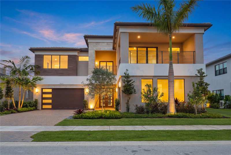 9523 Royal Woods Mnr, Boca Raton FL 33434