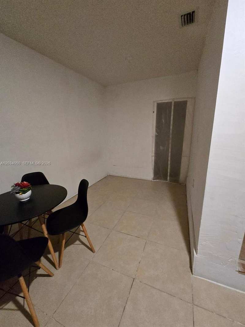 4863 SW 148th Ct # 1, Miami FL 33185