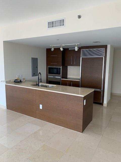 465 Brickell Ave # 4902, Miami FL 33131