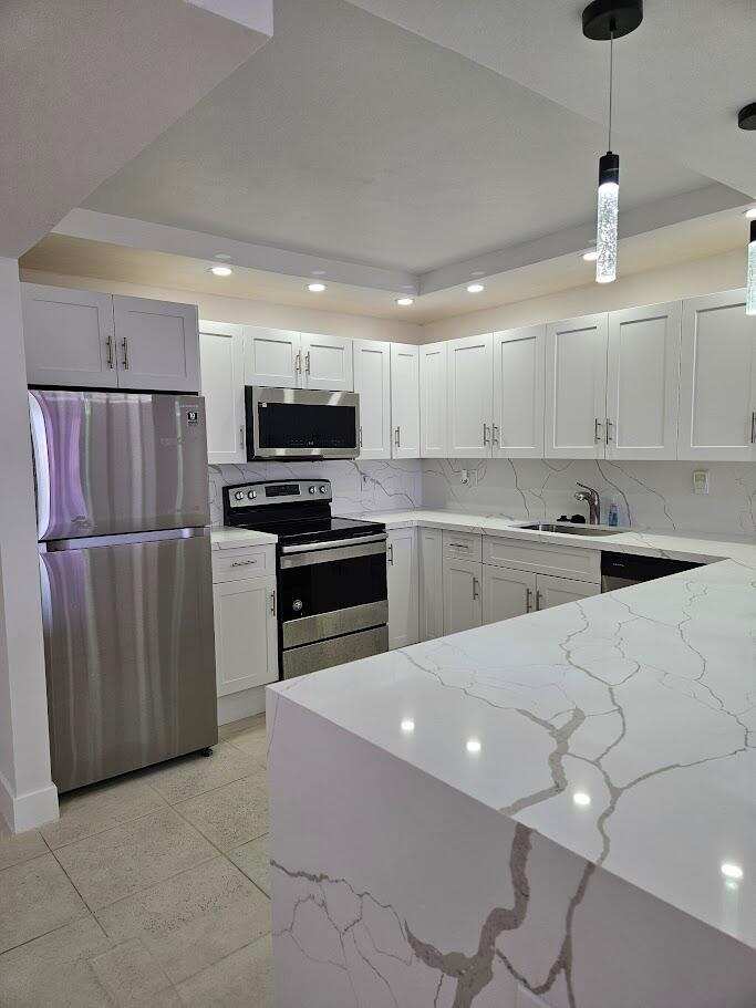600 Three Islands Boulevard # 620, Hallandale Beach FL 33009