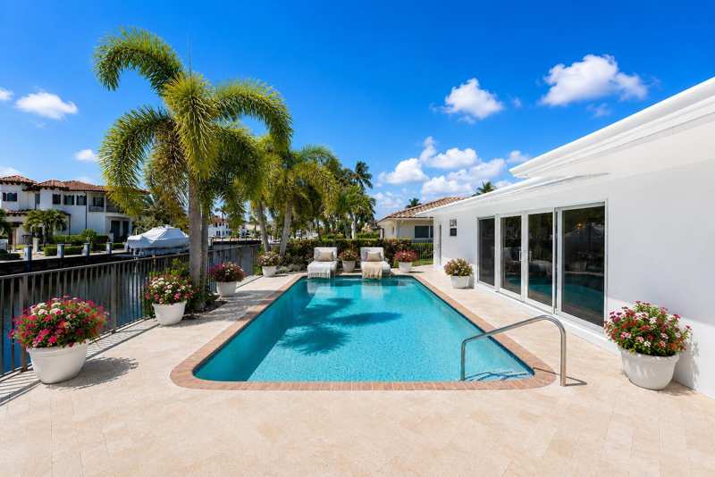 4230 NE 24th Avenue, Lighthouse Point FL 33064