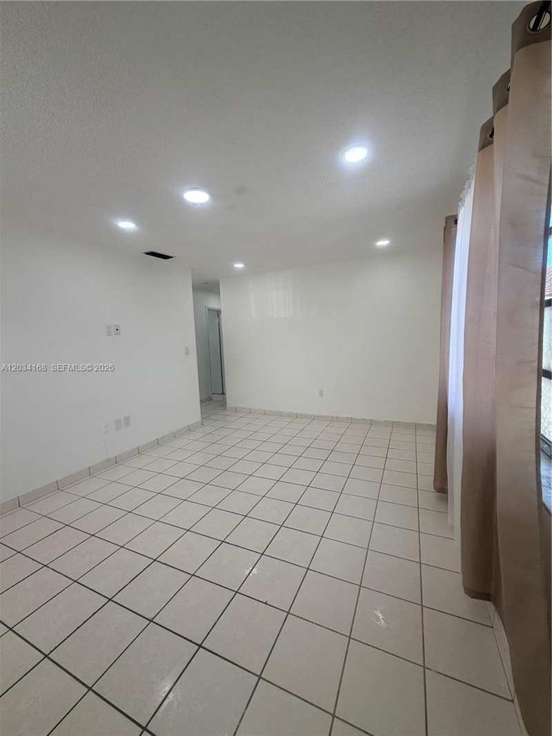 3821 SW 89th Ct, Miami FL 33165