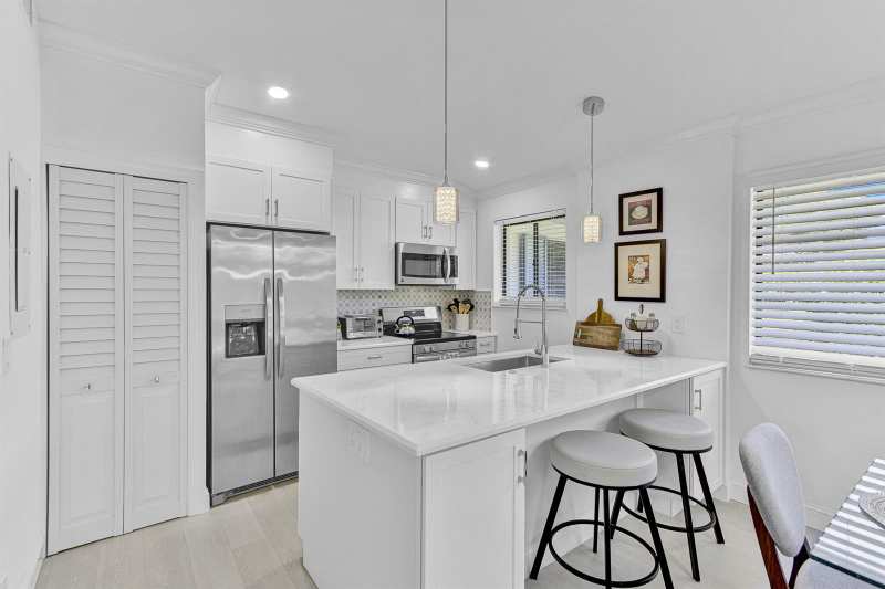 106 Club Drive, Palm Beach Gardens FL 33418