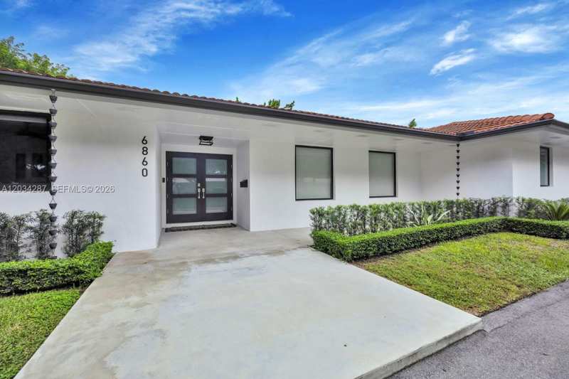 6860 SW 99th Ter, Pinecrest FL 33156