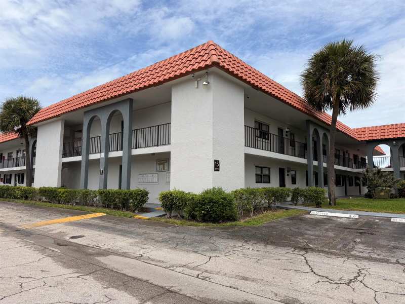 2021 W Woolbright Road # G205, Boynton Beach FL 33426