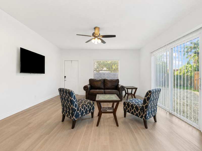 321 SW 14th Street # 3, Fort Lauderdale FL 33315