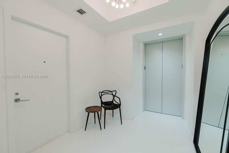 851 NE 1st Ave # 2403, Miami FL 33132