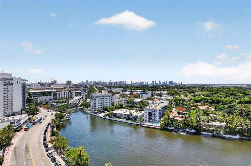 2555 Collins Ave # 1812, Miami Beach FL 33140