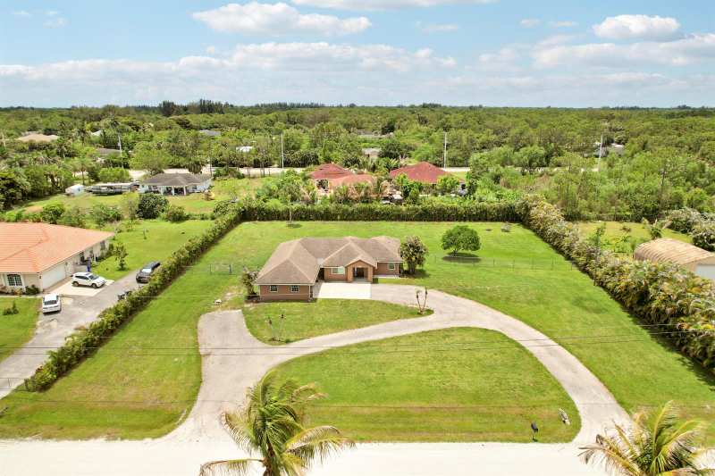12628 N 70th Pl Place N, FL 33412
