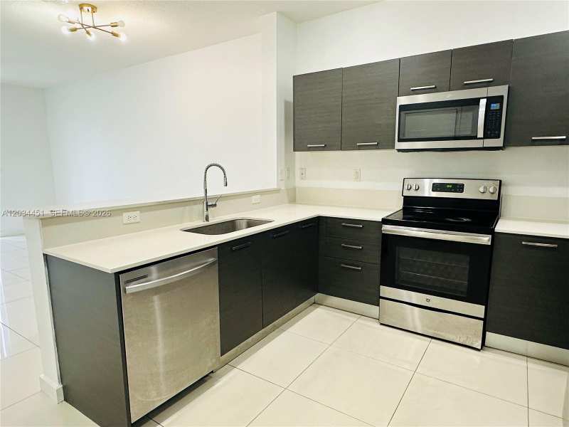 3507 NW 13th St, Lauderhill FL 33311