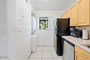 504 Gardens Drive # 203, Pompano Beach FL 33069