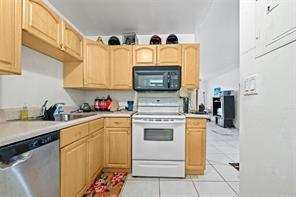 504 Gardens Drive # 203, Pompano Beach FL 33069