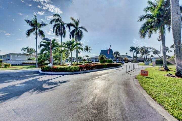 2566 S Garden Dr S # 306, Lake Worth FL 33461