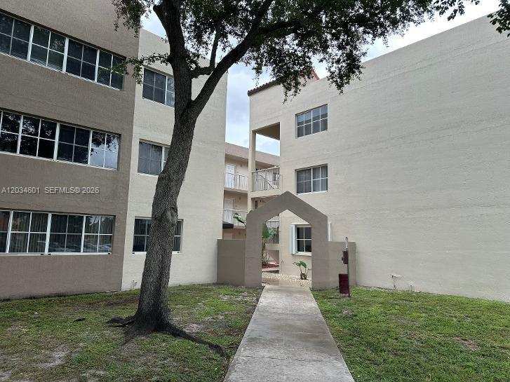 6175 NW 186th St # 110, Hialeah FL 33015
