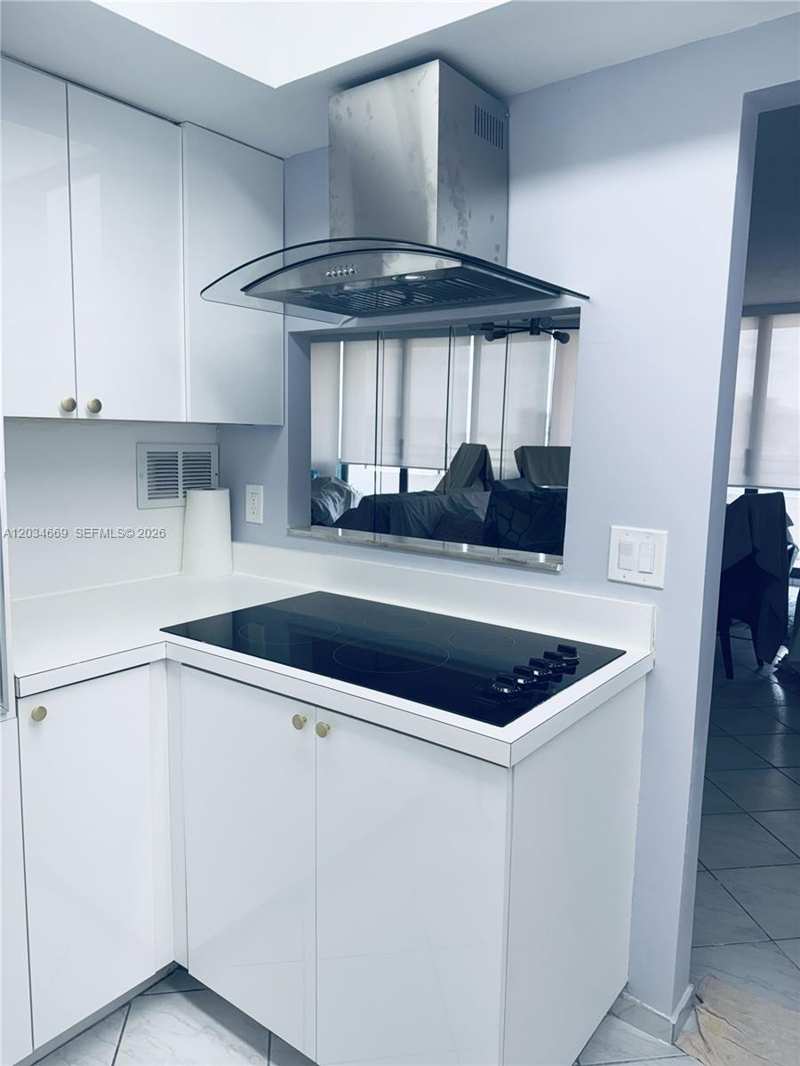 3505 S Ocean Dr # 704, Hollywood FL 33019