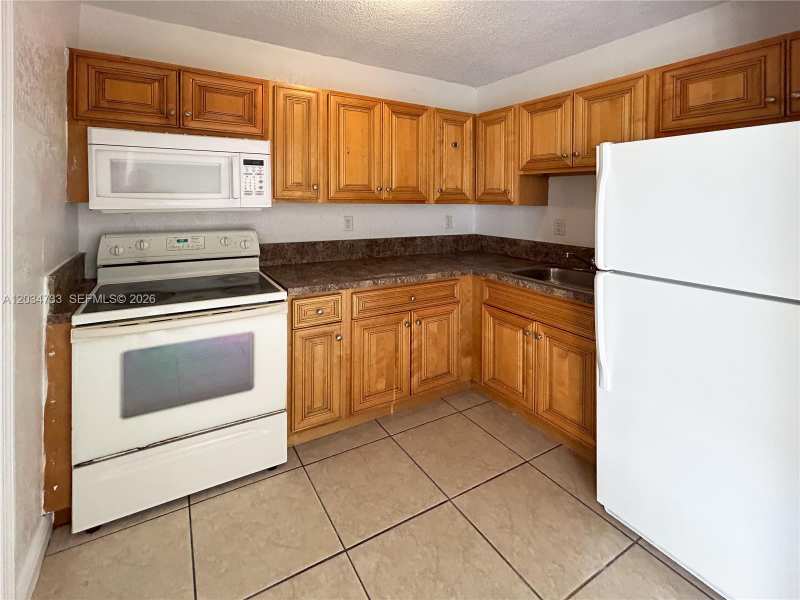 8287 NE Miami Ct # 102, Miami FL 33138